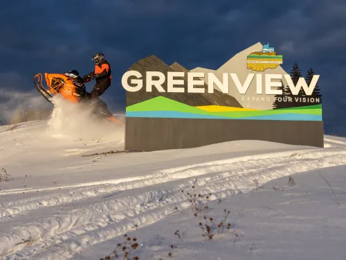 Fox Creek AB Golden Triangle snowmobile Paul Lavoie SnowSeekers